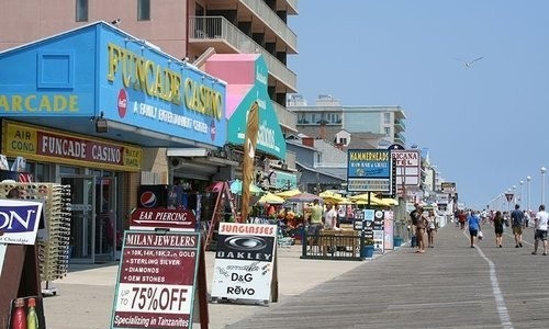 boardwalk.jpg Shops along the boardwalk