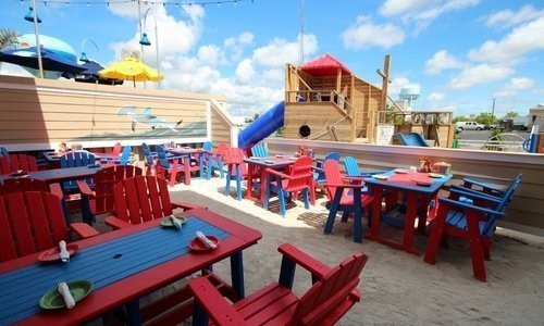 dead-freddies.jpg Red and Blue tables at Dead Freddies Restaurant